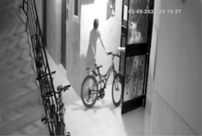 Kısıtlamayı fırsata çeviren bisiklet hırsızları yakalandı
