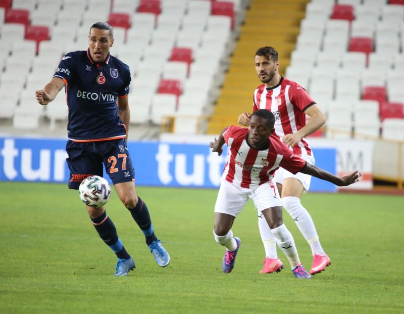 Süper Lig: Sivasspor: 0 - Medipol Başakşehir: 0 (Maç devam ediyor)
