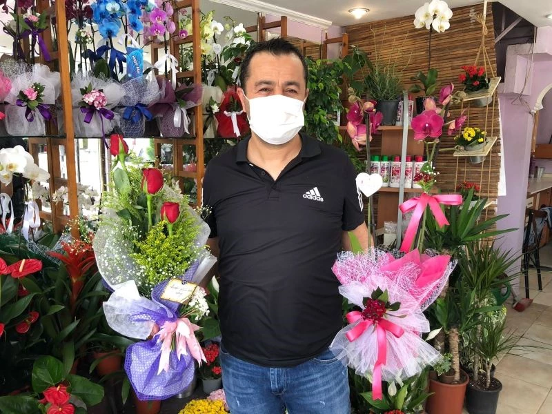 Çiçekçilerde Anneler Günü heyecanı başladı
