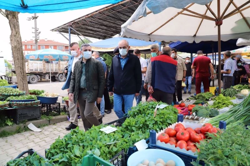Vali Atay pazaryerinde denetim yaptı
