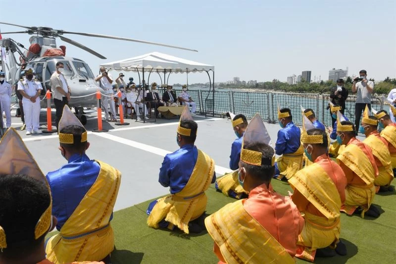 Endonezya Donanmasına ait İskender Muda 367 gemisi Mersin’de
