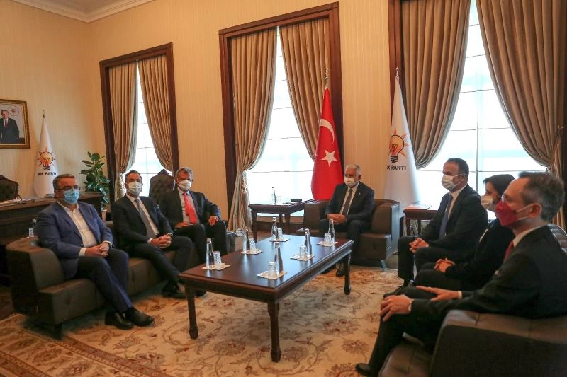 Binali Yıldırım, TÜSİAD heyetini kabul etti
