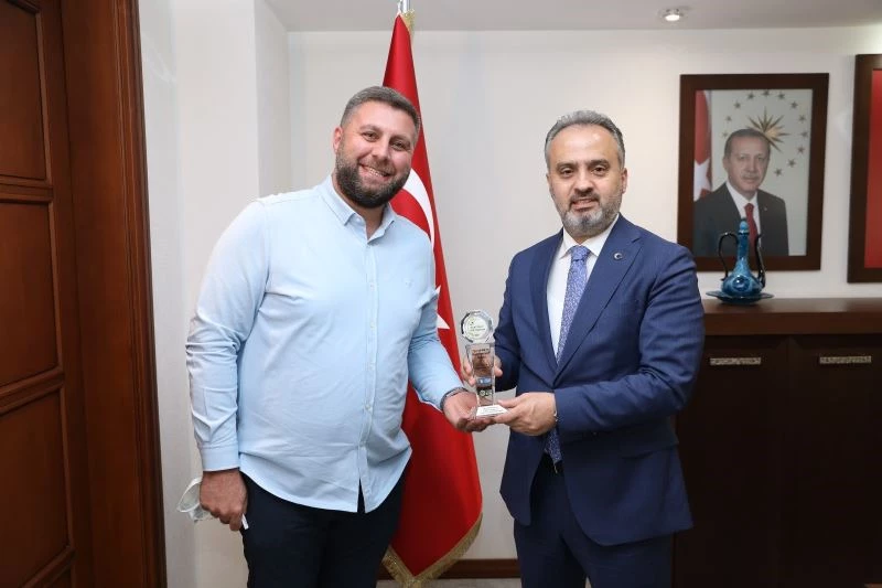 Çevreci istasyonlar ödüllendirildi
