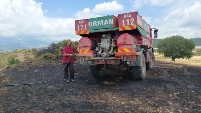 Antalya’da anız yangınında 20 dönüm tarım arazi zarar gördü
