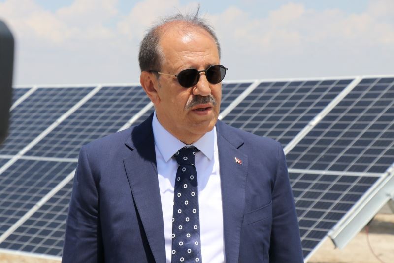 Kalyon Holding Yönetim Kurulu Başkanı Kalyoncu: “Santral tamamlandığında Avrupa’nın en büyük, dünyanın ise en büyük 5 güneş enerjisi santralinden biri olacak”
