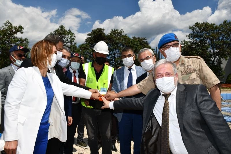 125. Jandarma Eğitim Alay Komutanlığında cami inşaatı temeli törenle atıldı
