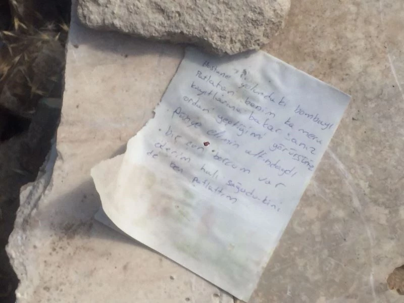 Elazığ’da ölümle biten araç yangınında “Bombayı ben patlattım” notları dikkat çekti
