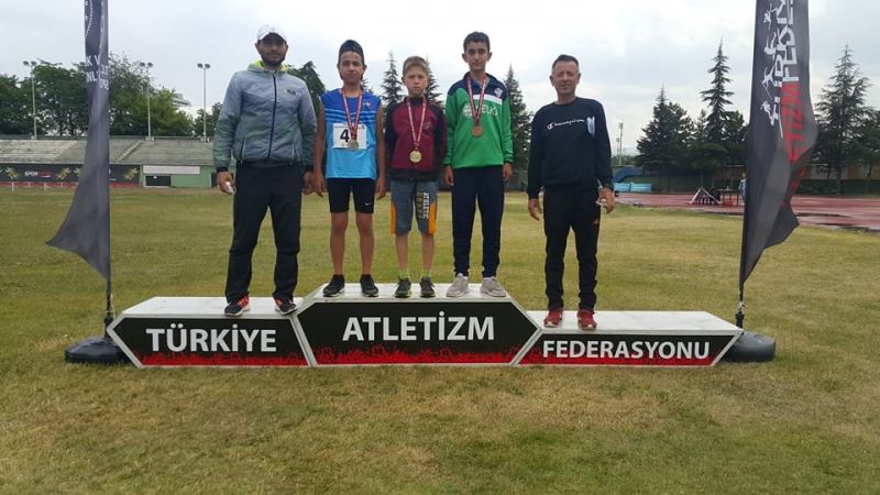 Gedizli atlet Ankara’dan gümüş madalya ile döndü
