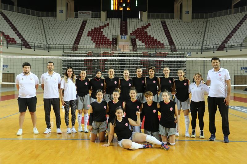 Kepez voleybol A takımı finallerde Antalya’yı temsil etme hakkı kazandı
