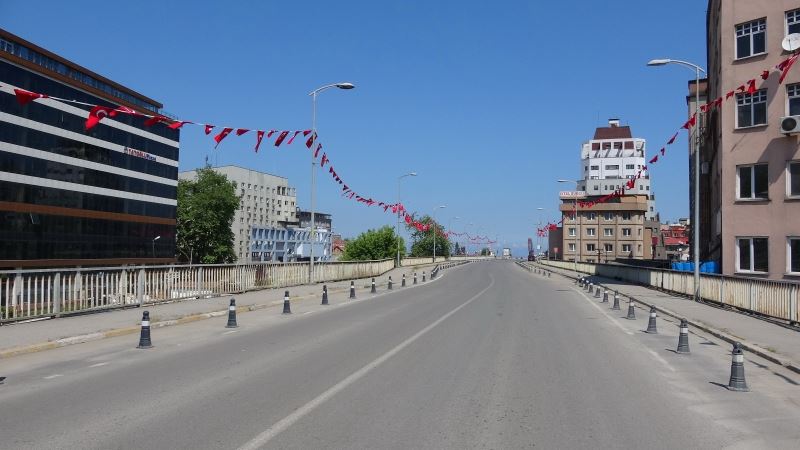 Zonguldak’ta kısıtlamada sokaklarda sessizlik hakim
