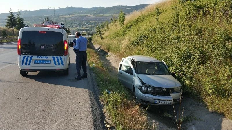 Cenazeye giden imam kaza yaptı
