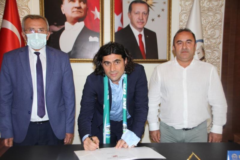 Serik Belediyespor, teknik direktör Serhat Gülpınar ile sözleşme imzaladı