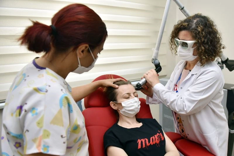 MCBÜ Kozmetoloji Araştırma ve Uygulama Merkezi hizmetlerine yeniden başladı
