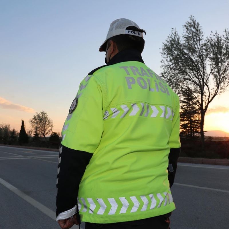 Konya’da trafik kurallarına uymayan bin 453 sürücüye ceza
