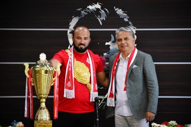 Antalyalı başpehlivan Orhan Okulu 2