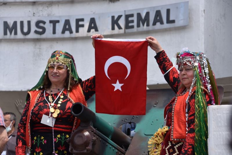 BUKSEM üyeleri Bozüyük’ün tarihi yerlerini gezdi
