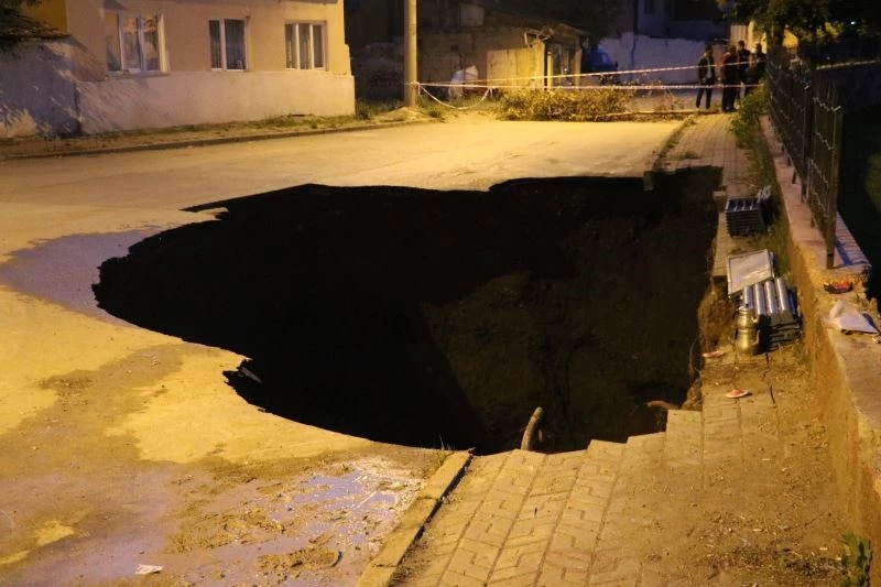 Çalışma sırasında oluşan göçük olası bir afeti önledi
