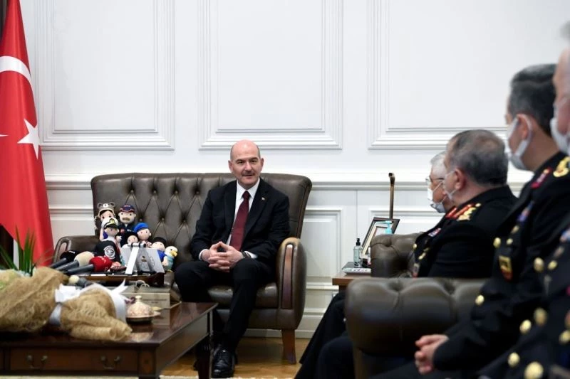 Bakan Soylu, Jandarma Genel Komutanı Orgeneral Çetin başkanlığındaki heyeti kabul etti
