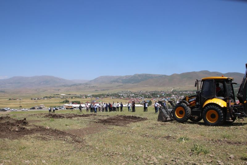 Hayırsever iş adamından Varto’ya yüksekokul
