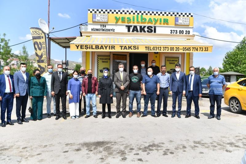 Mamak Belediye Başkanı Köse’den esnafa ziyaret
