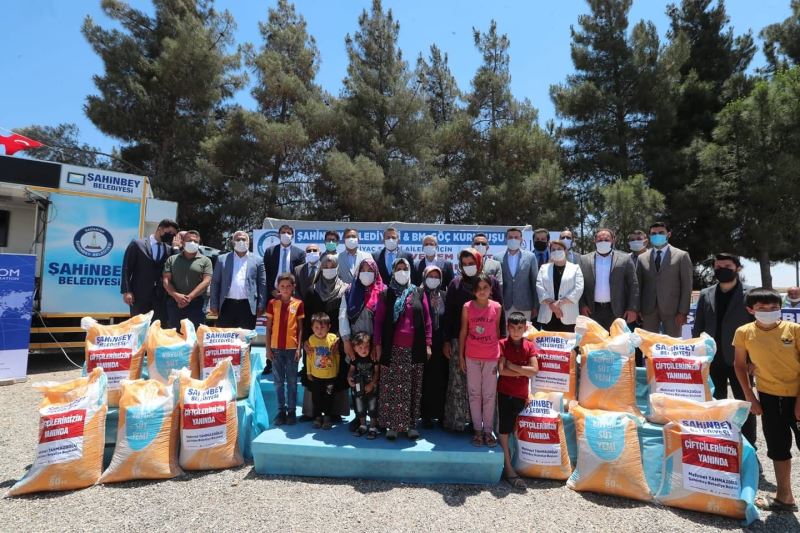 Şahinbey’den hayvan yetiştiricilerine bir destek daha
