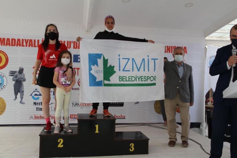 İzmit Belediyesporlu Hasnaa Türkiye Şampiyonu oldu

