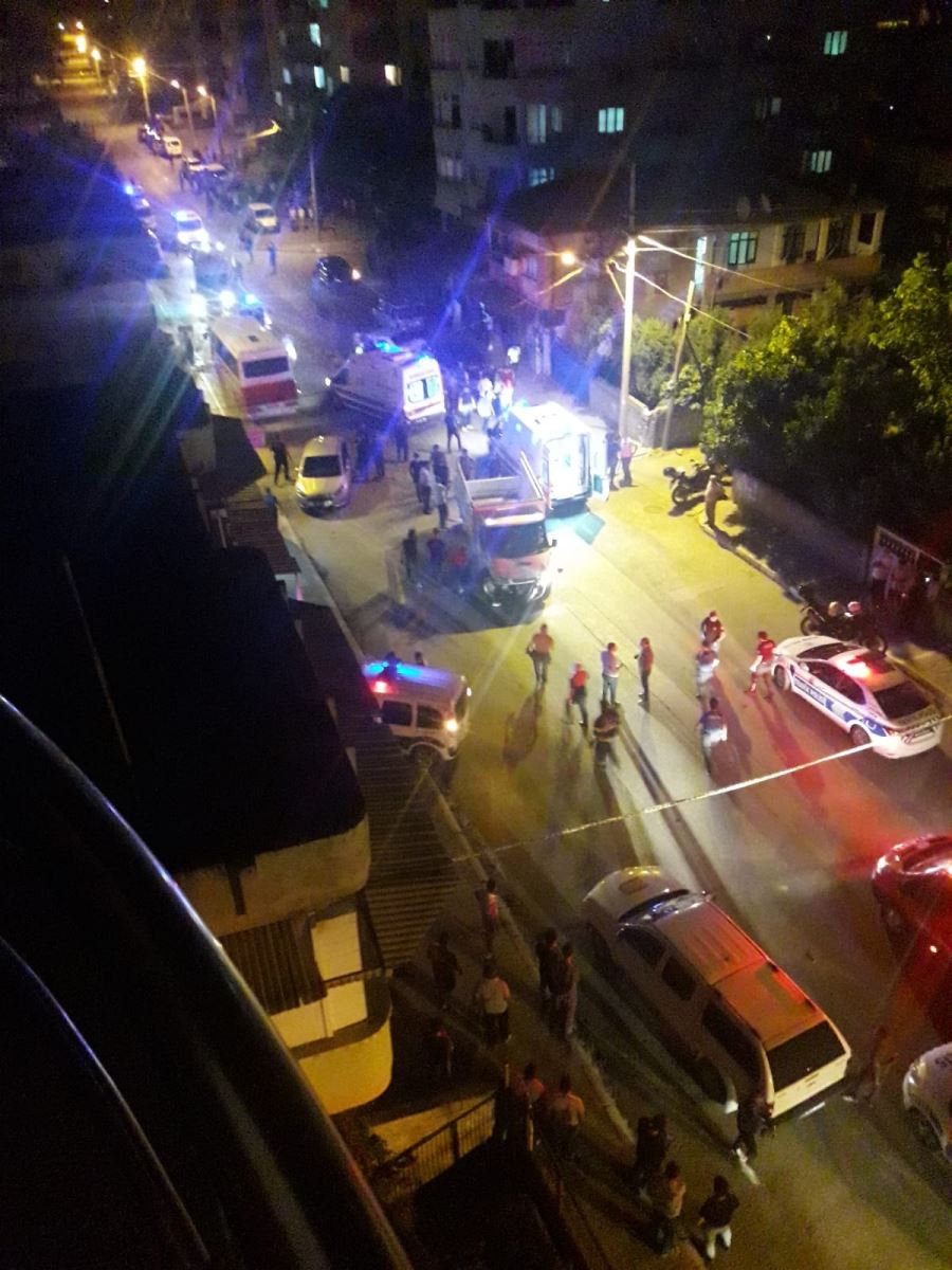 Olaylara Giden Polis Ekipleri Kaza Yaptı: 4 Polis Yaralı