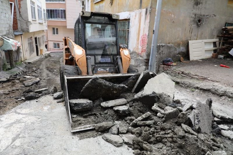 Başkan Demirtaş: “İlçemizi baştan aşağı elden geçiriyoruz”
