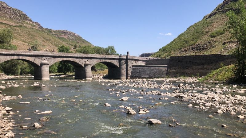 Kuraklık Kars Çayını da vurdu
