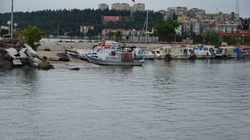 Çanakkale’de 2 gündür etkili olan yağmur, müsilajı kısmen temizledi
