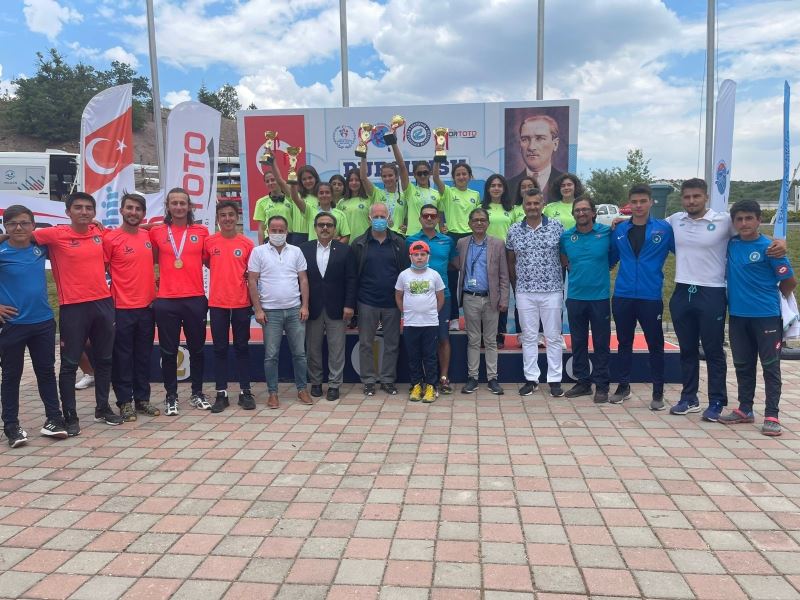 Bursa Büyükşehir Belediyespor, Durgunsu Kano Türkiye Kupası’nda 24 madalya kazandı
