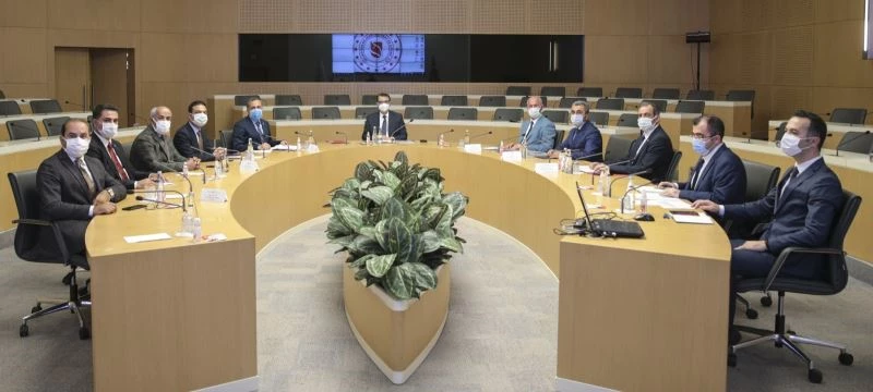 Enerji ve Tabi Kaynaklar Bakanlığından Van’a 700 ton bitüm hibesi
