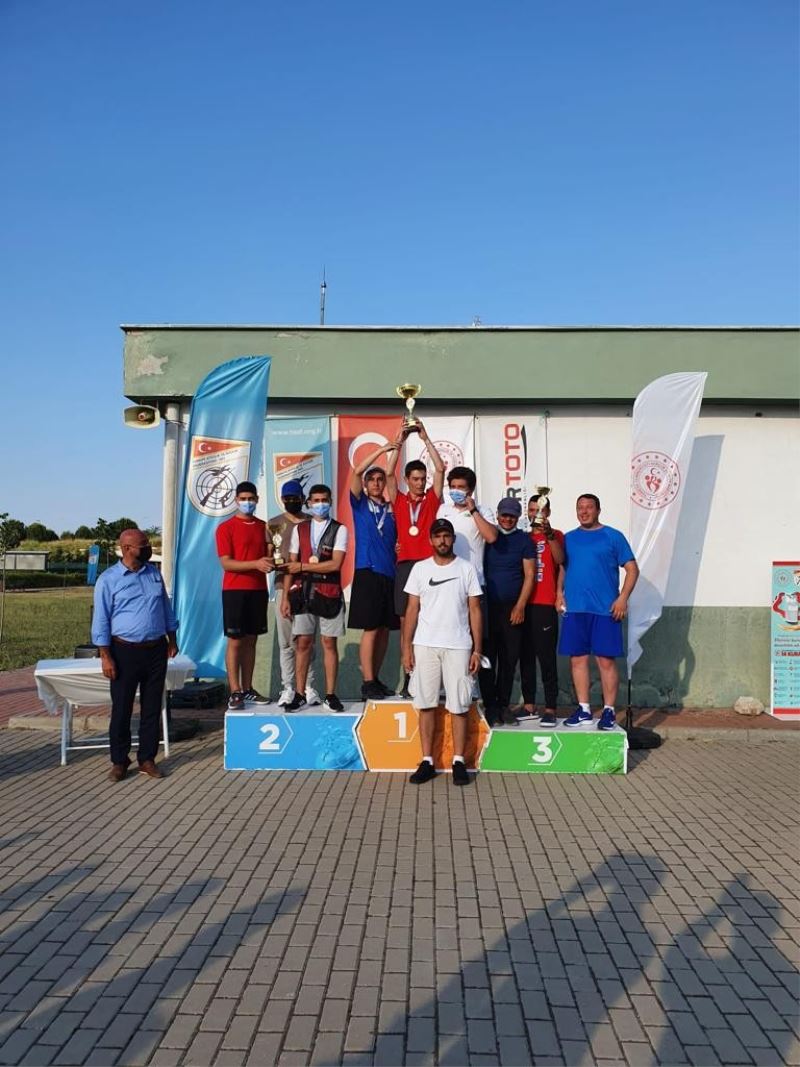 Kağıtsporlu atıcılar, Türkiye Şampiyonasından başarılar ile döndü
