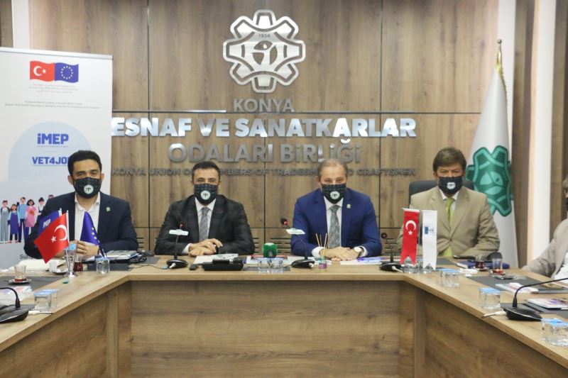 Karabacak: “Konyasporumuzun başarısı için hepimiz el birliği ile gayret edeceğiz”
