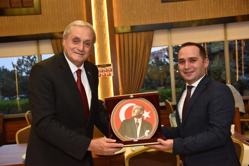 Cumhuriyet Başsavcısı Çepni ve Savcı Sandal için veda yemeği düzenlendi
