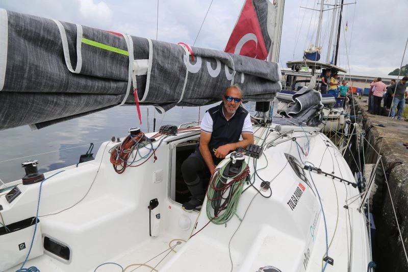 Rekor denemesi için yelkeniyle hiç durmadan dört denizi aşacak
