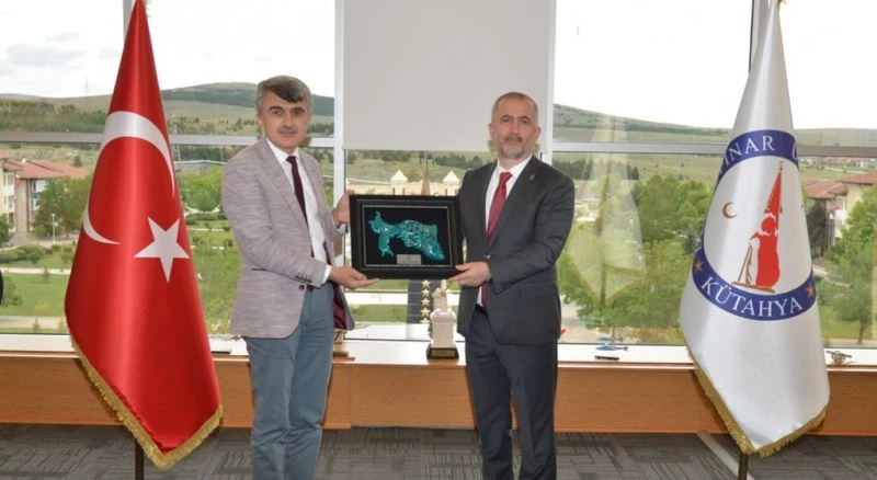 Rektör Savaşan’dan Rektör Uysal’a ziyaret
