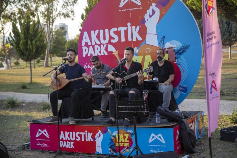 Büyükşehir Belediyesinin müzisyenlere desteği devam ediyor
