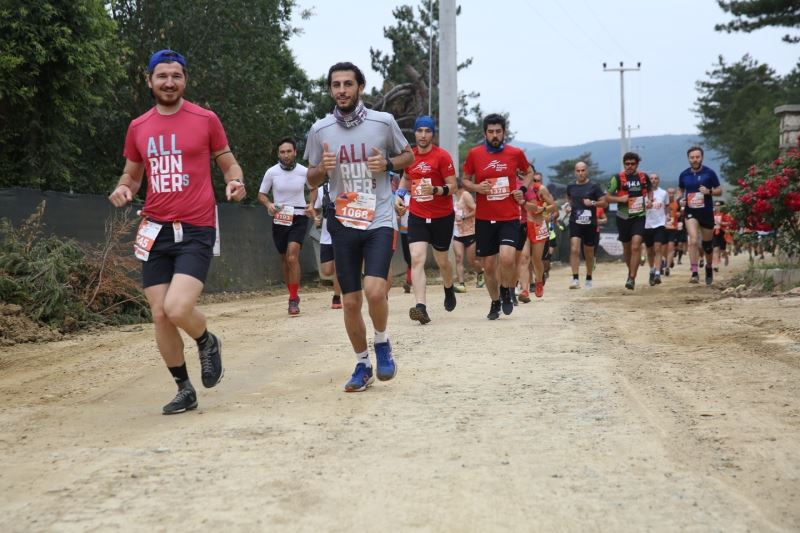 Dağyenice Ultra Maratonu’na bin sporcu katıldı
