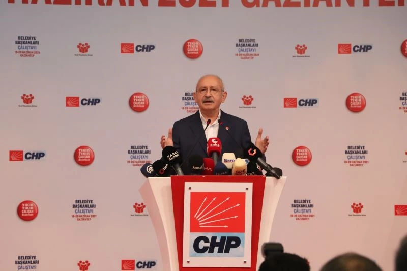 CHP Lideri Kılıçdaroğlu, CHP’li Belediyeler Çalıştayında konuştu
