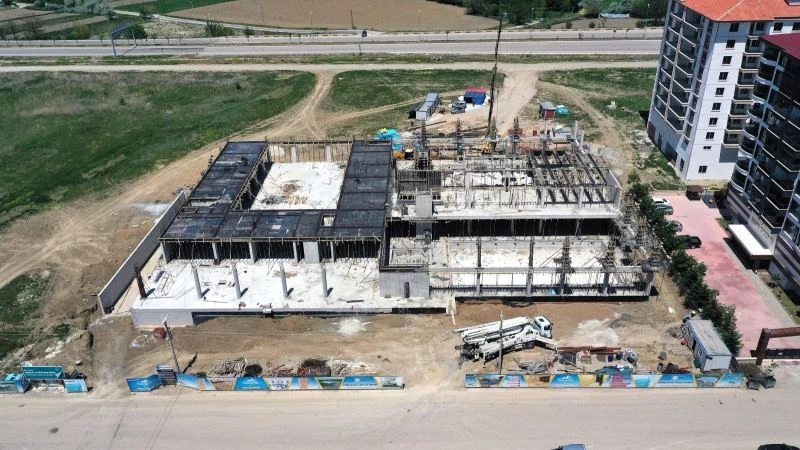 Gençlik merkezi ve yüzme havuzunun yüzde 25’i tamam
