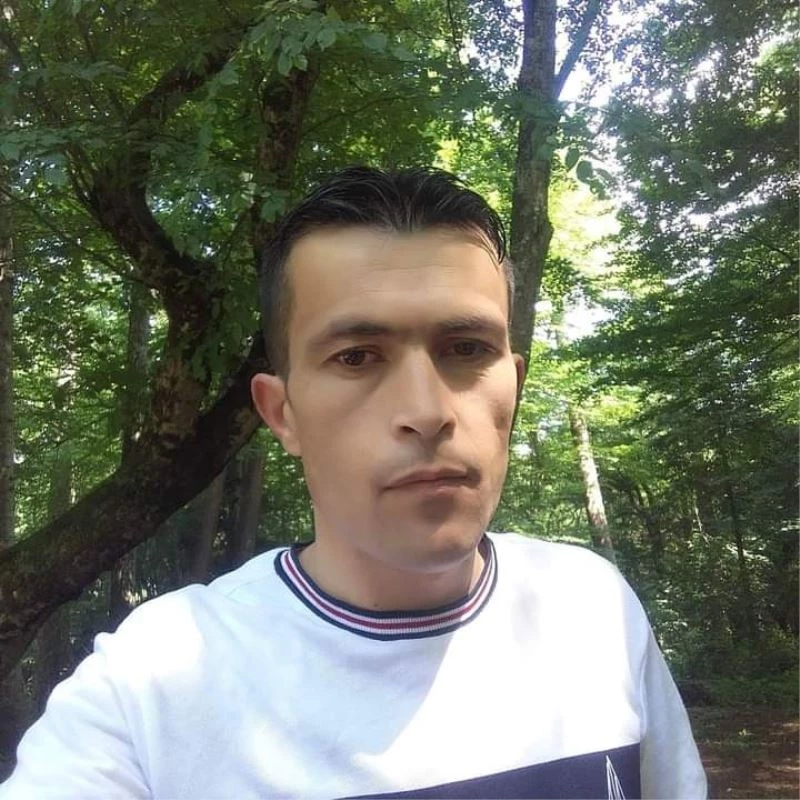 Bir anlık dalgınlıkla ellerini pres makinesinde kaptırdı
