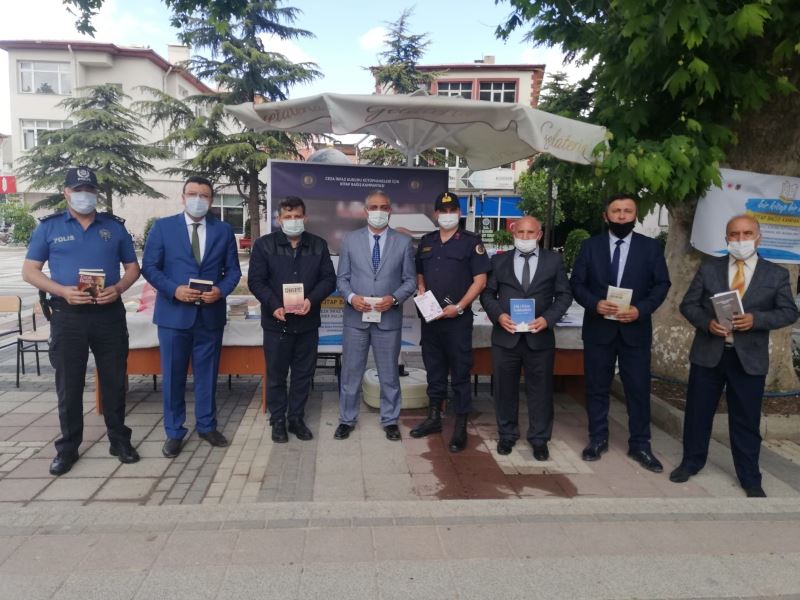 Bolvadin’de ‘Bir Kitap Bin Umut’ kitap bağış kampanyası başlatıldı
