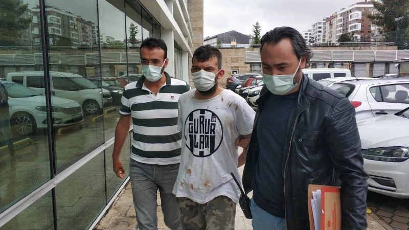 Kavgada tüfekle rastgele ateş açınca kazara 3 kadını yaraladı
