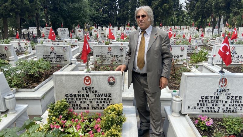 Edirnekapı Şehitliği’nde buruk Babalar Günü
