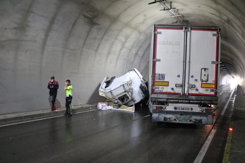 Afyonkarahisar-Antalya karayolu tek taraflı ulaşıma kapandı
