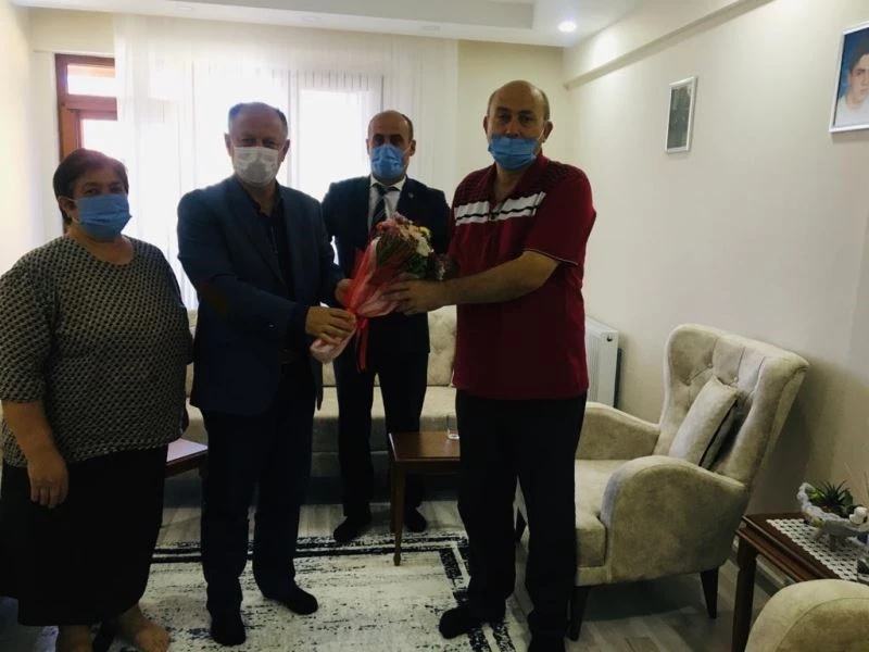 Babalar gününde Şehit Babaları unutulmadı
