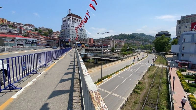 Zonguldak’ta sokaklarda sessizlik hakim
