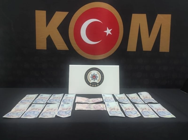 Çocuklara sahte parayla alışveriş yaptırdılar
