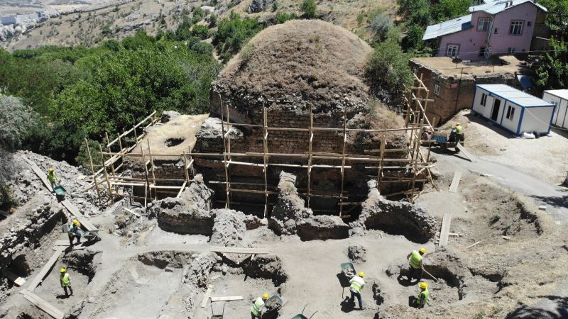 Harput’un turizmine katkı, çalışma başlatılan tarihi hamam müzeye dönüşecek
